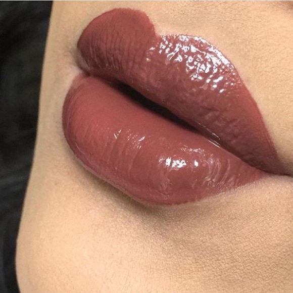 ๐2 for $20๐
Fudge ANASTASIA LIP GLOSS - Picture 3 of 7